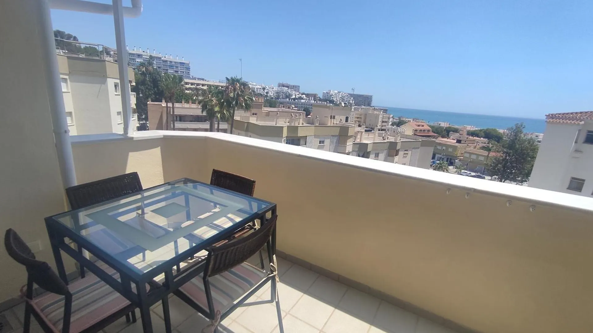 דירות טורמולינוס Carihuela Sol